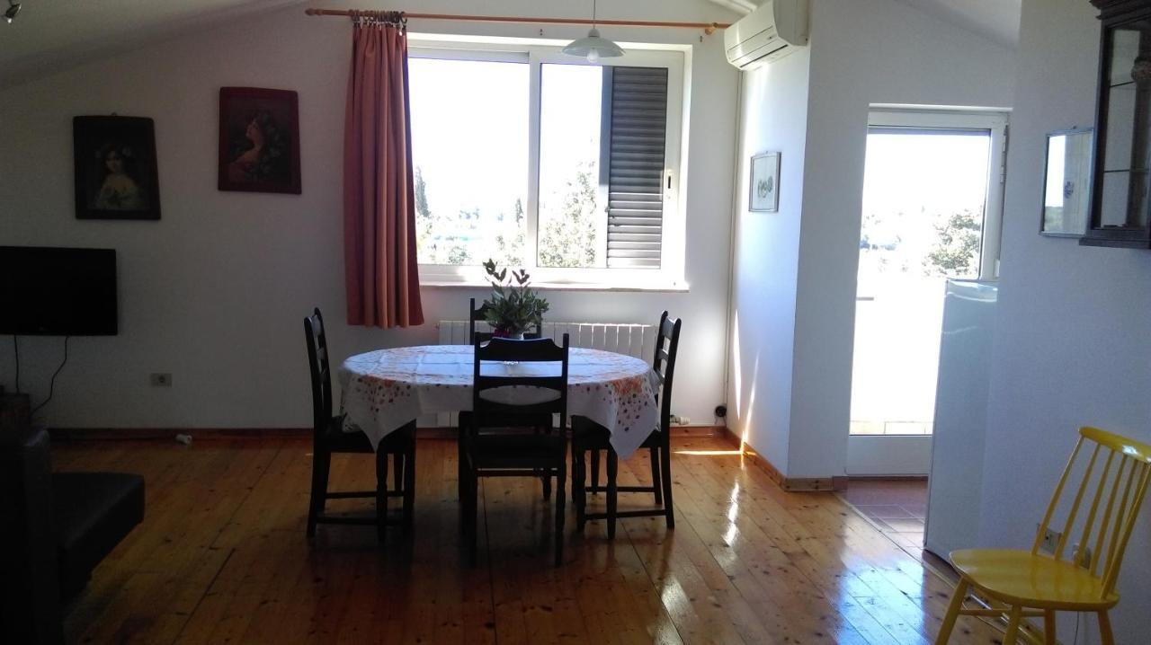 Apartment Elinor 2 Rovinj Exterior foto