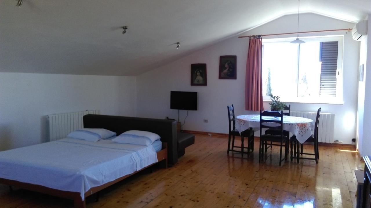 Apartment Elinor 2 Rovinj Exterior foto